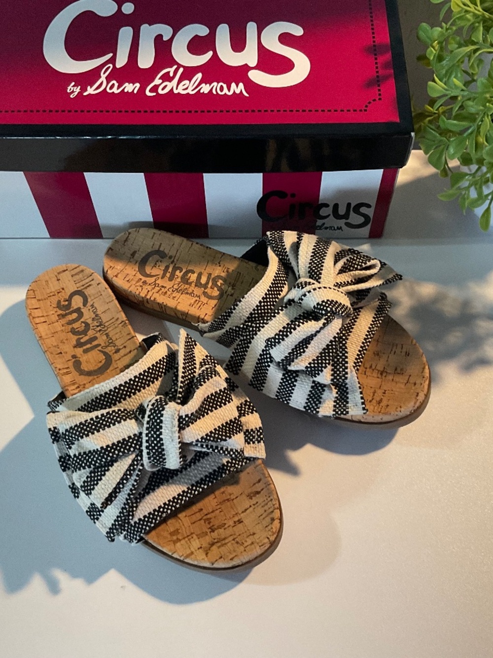NEW, CIRCUS BY SAM EDELMAN, NINETTE Slide Sandals, Size 6.5, BLACK IVORY